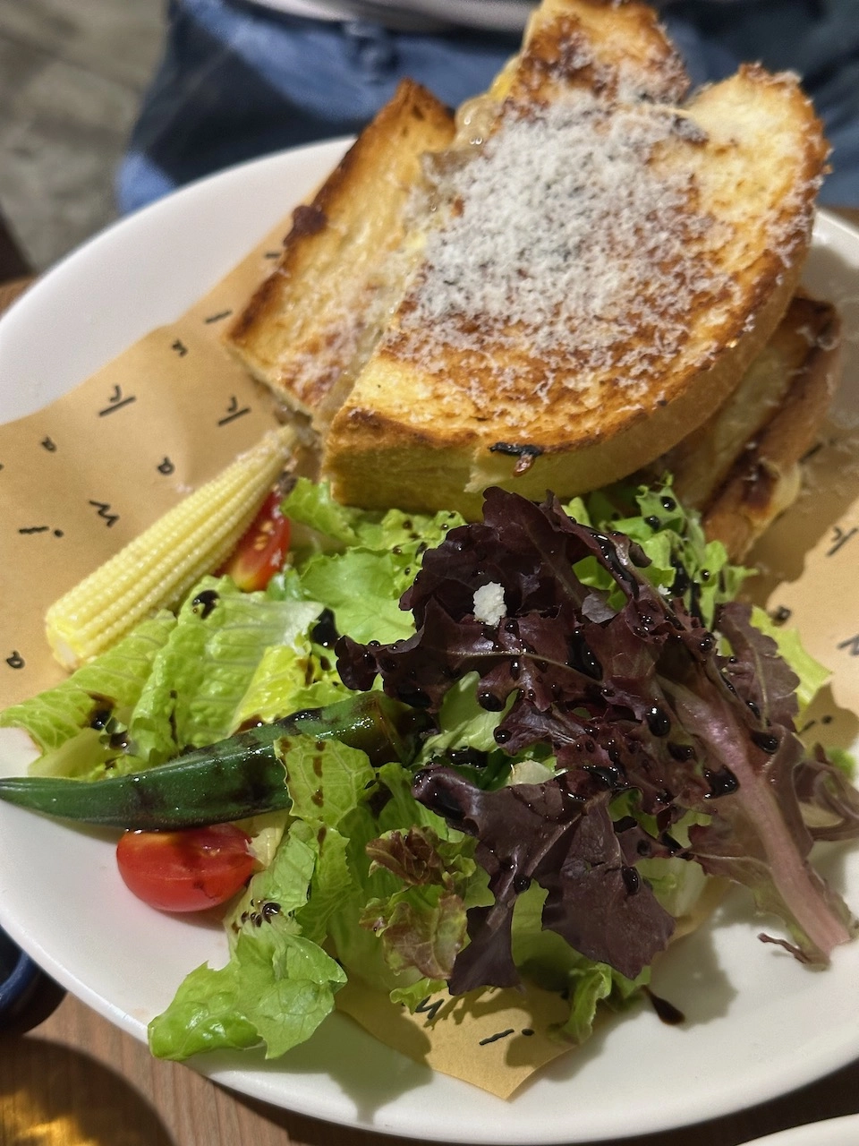 waku burger pasta
